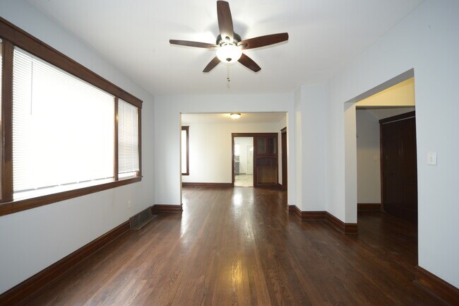 Building Photo - 5943 W Iowa St