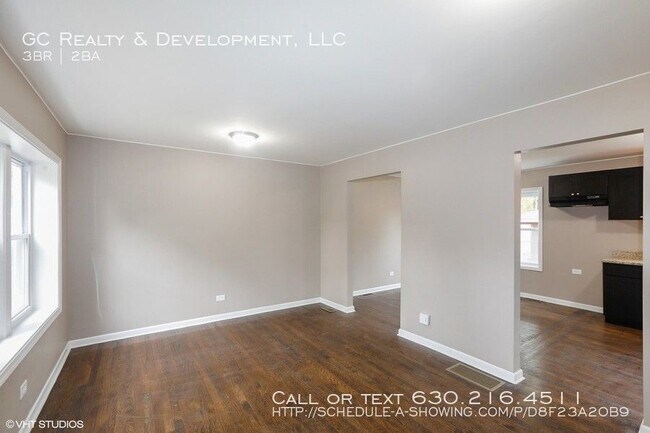 Building Photo - 2536 E 91st St
