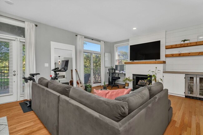 Foto del edificio - 2920 N River Walk Dr