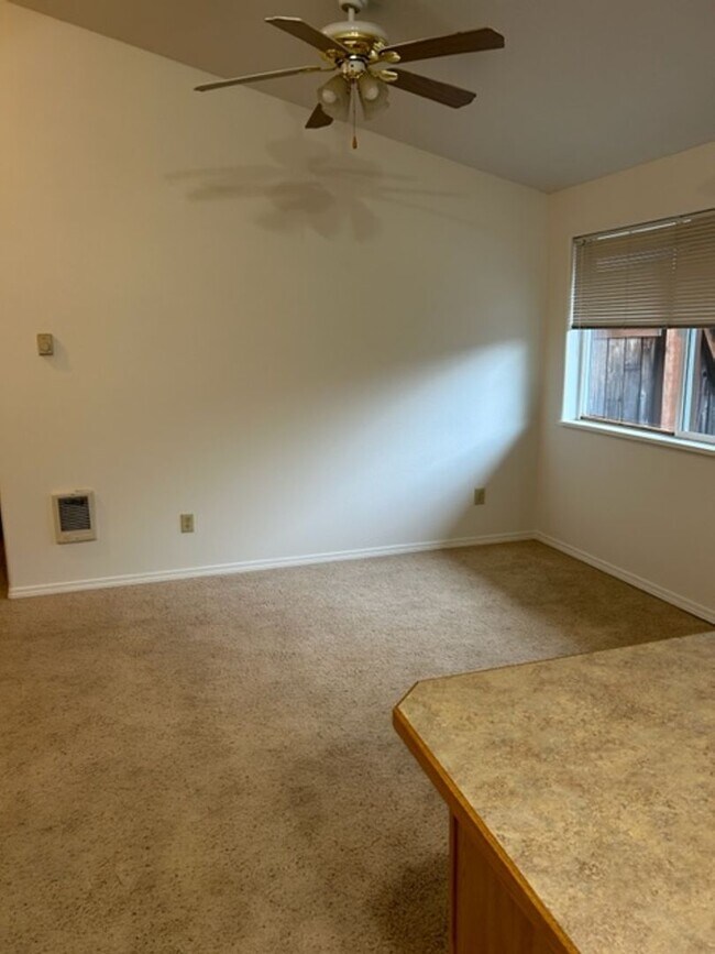 Building Photo - 2103 Wilson Ct