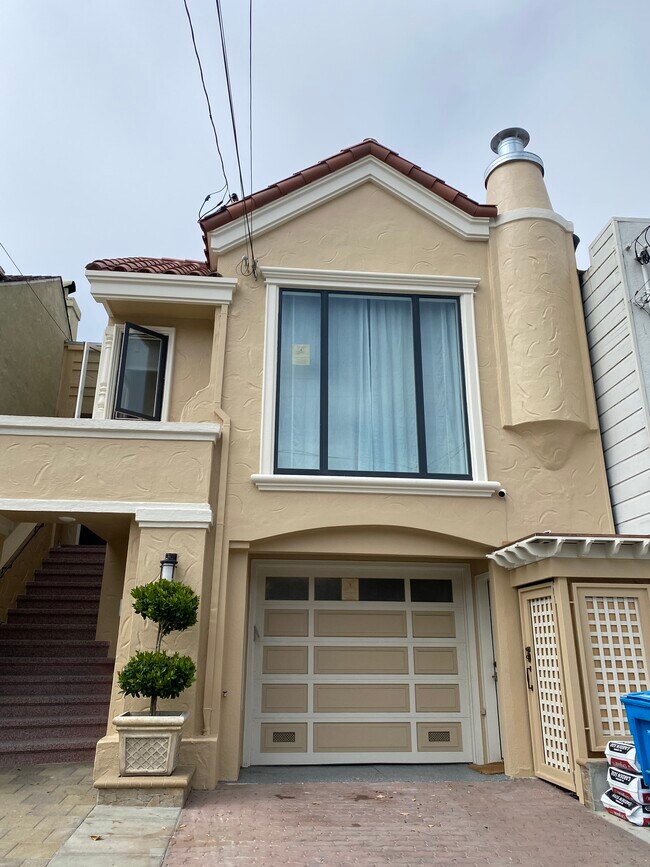 Foto del edificio - 2619 24th Ave