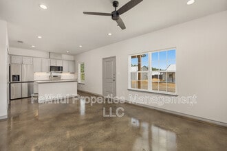 Building Photo - 10407 County Rd 2180