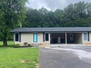 Building Photo - 1409 Stadium View Dr