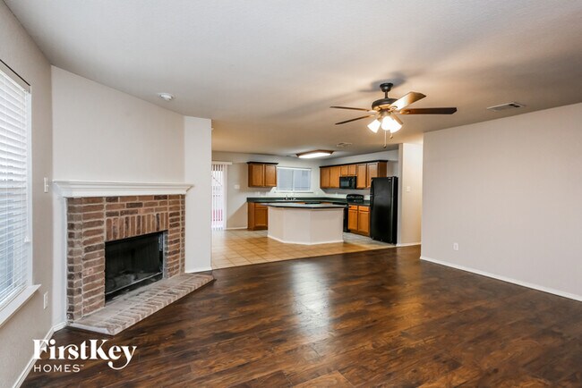 Building Photo - 8429 Star Thistle Dr