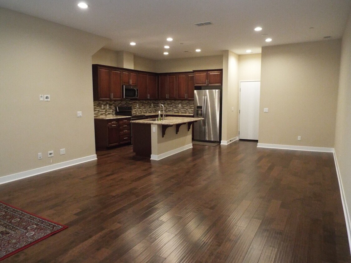 7506 Eagle Dr, Santee, CA 92071 Condo for Rent in Santee, CA