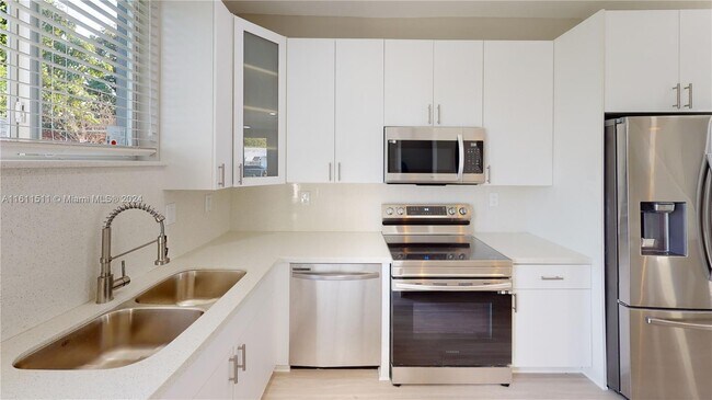 Foto del edificio - 1284 NE 111th St