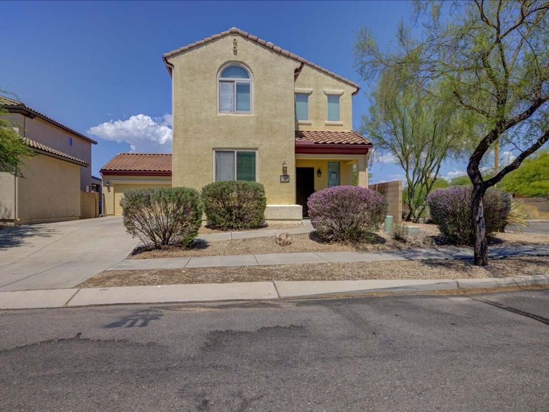 Primary Photo - 4 Bedroom 3 Bathroom