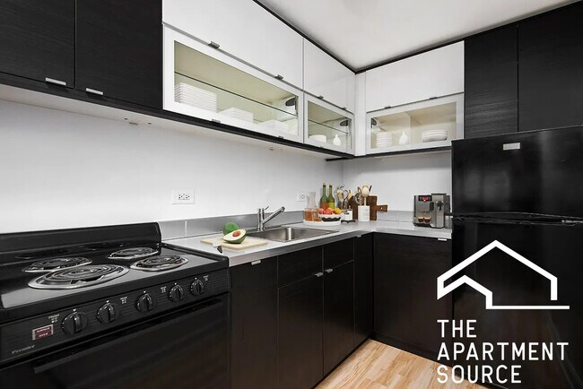 Foto del edificio - 3130 N Lake Shore Dr