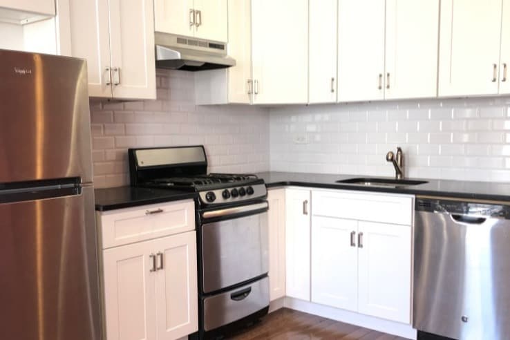Primary Photo - 230 E 88th St