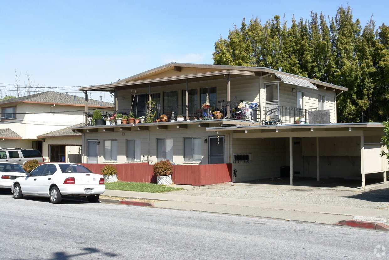 Primary Photo - 1479 Hess Rd