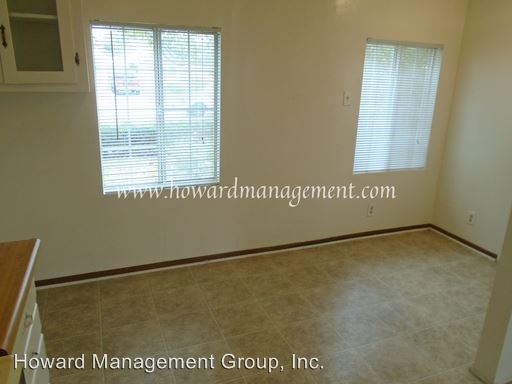 Building Photo - 6626 W 81st St