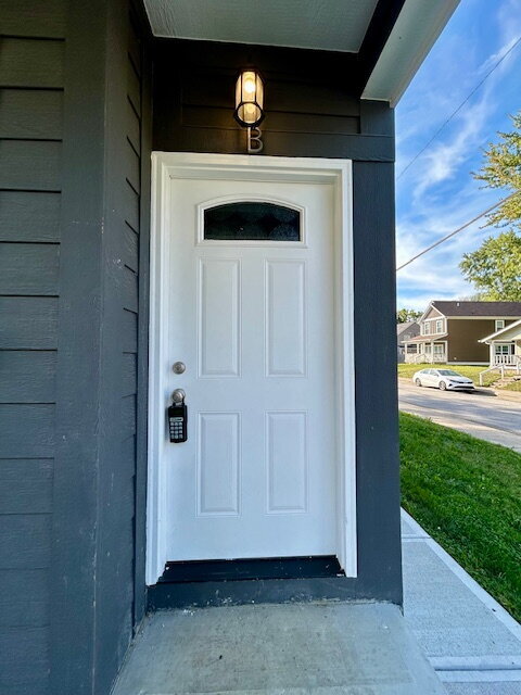 Foto del edificio - 3 Bedroom 2 Bath Duplex in the Heart of Indianapolis
