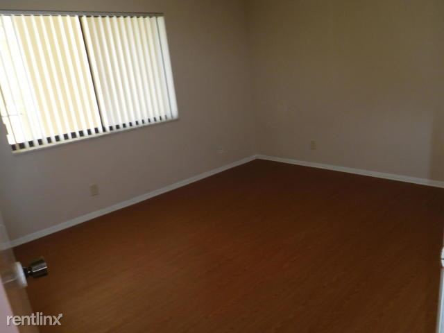 Foto del edificio - 1 br, 1 bath  - 2794 Tennis Club Dr