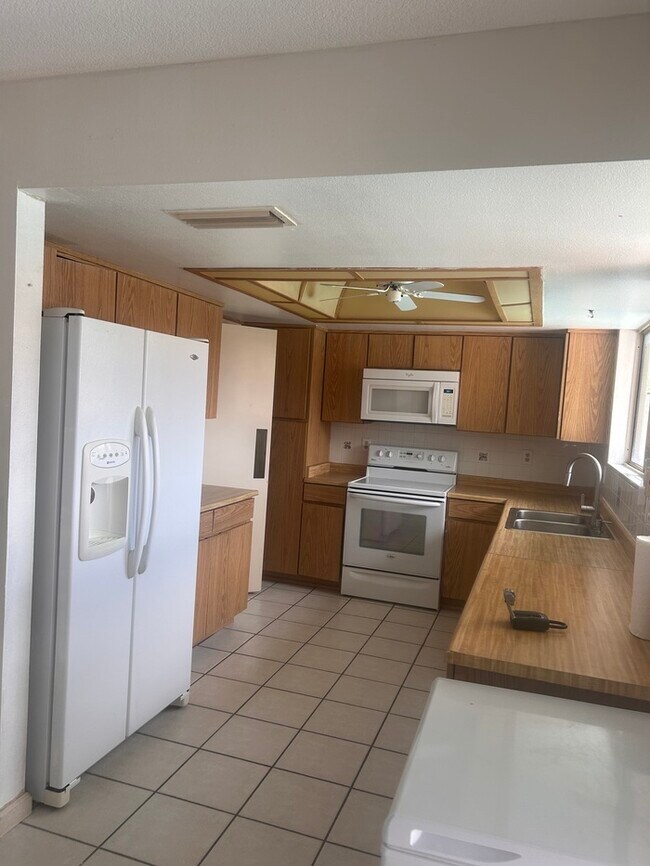 Foto del edificio - 2407 W Le Marche Ave