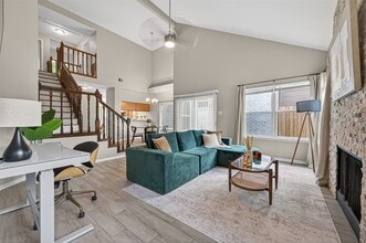 Building Photo - 6635 Queensclub Dr