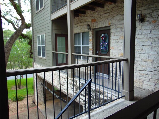 Foto del edificio - 2508 Enfield Rd