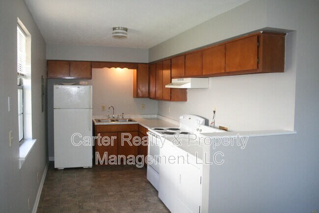 Foto del edificio - 1608 Forest Ave