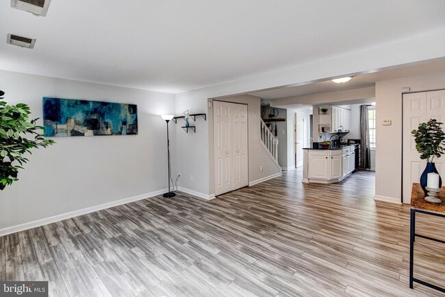 Building Photo - 8607 Kenosha Ct