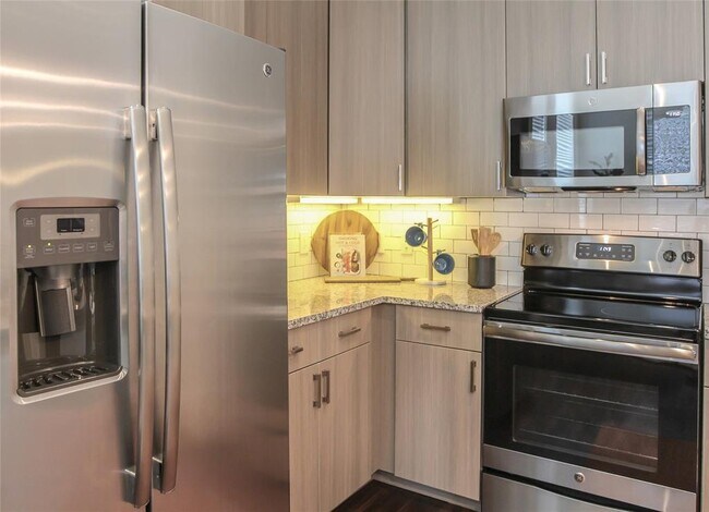 Foto del edificio - 16848 W Lake Houston Pkwy