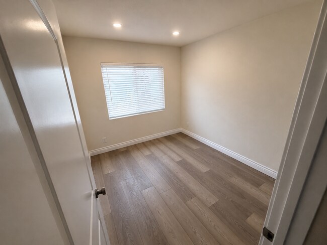 Dormitorio - 15820 Arcturus Ave
