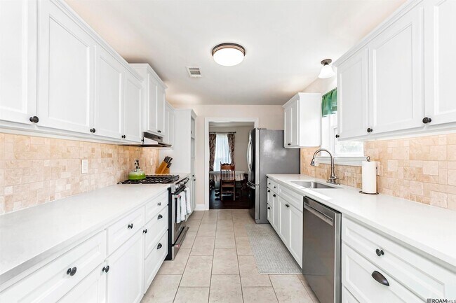 Foto del edificio - 10859 Cal Rd