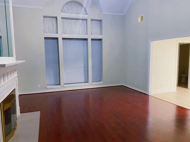 Building Photo - 4807 Whitby Cir