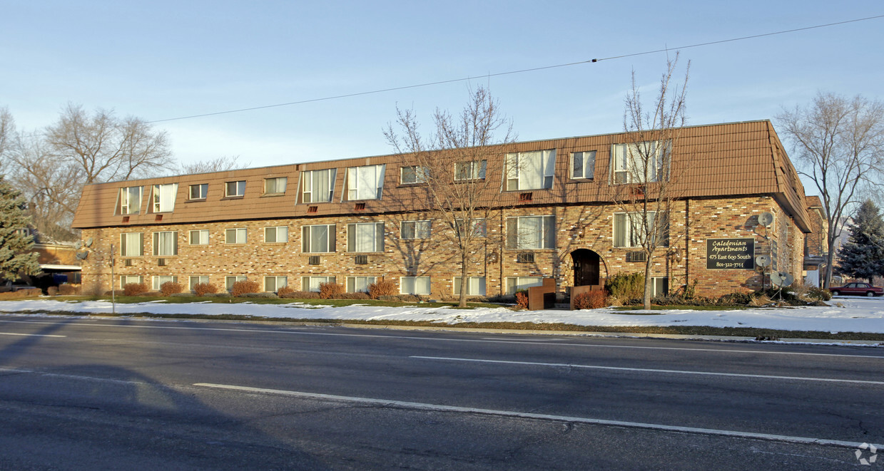 Primary Photo - Caledonian Apartments