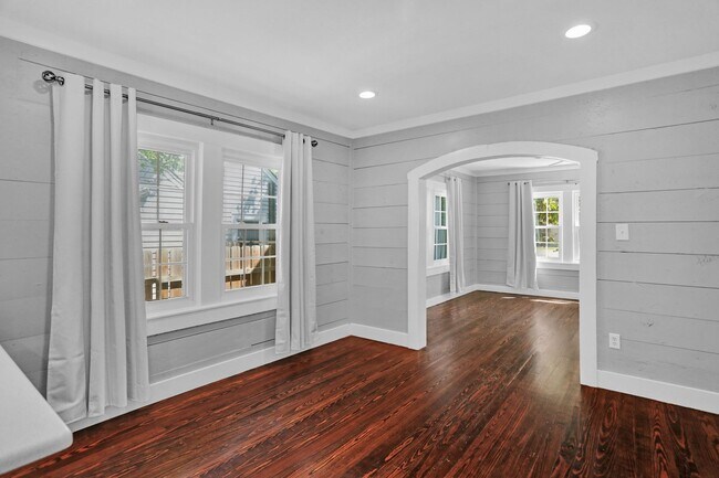 Foto del edificio - Cutest Cottage available Now in McKinney!