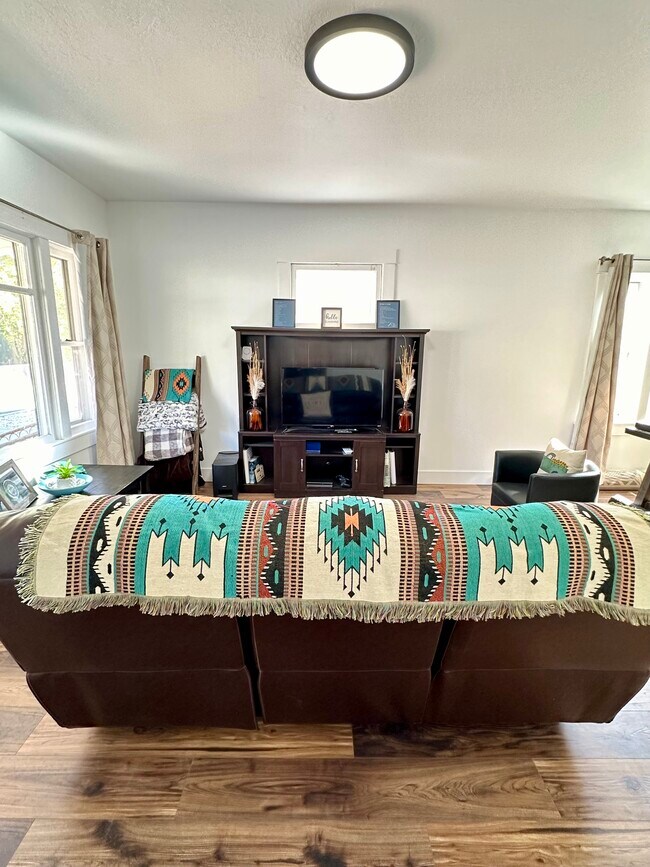 Foto del edificio - 2021 Gramercy Ave