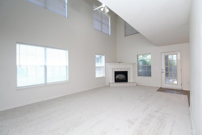 Building Photo - 6209 Cottage Woods Dr