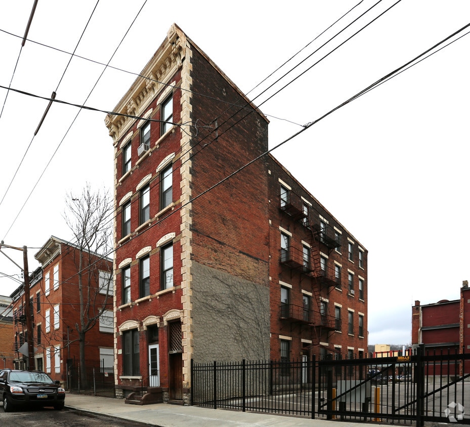 Building Photo - 1424 Republic St