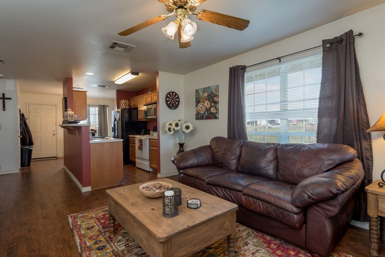 Primary Photo - 3/2 Duplex in Heart of CS!