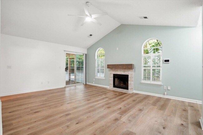 Building Photo - 3628 Woodscape Ct