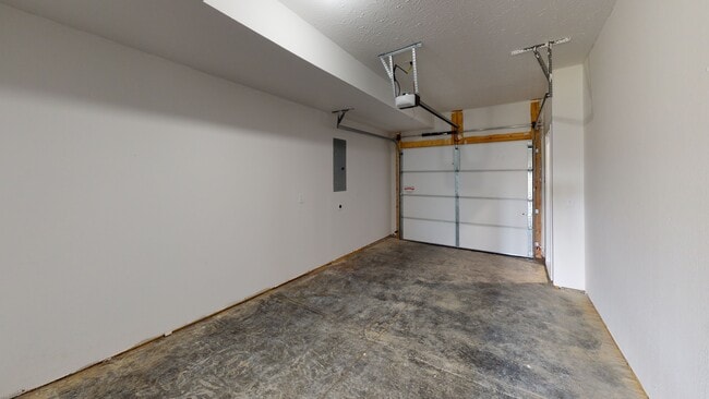 Building Photo - 2309 Anderson Rd