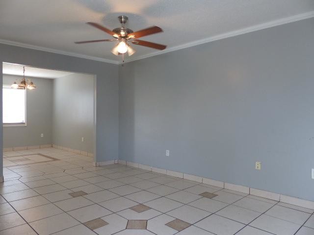 Building Photo - 247 Debora Ct