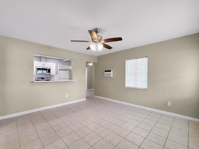 Foto del edificio - 203 5th Ave NW