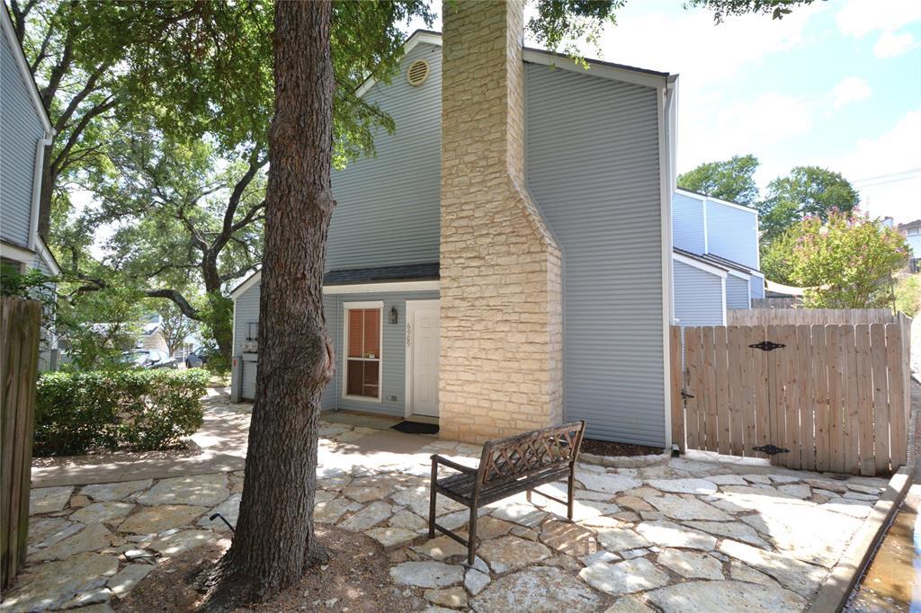 Foto principal - 6909 Old Quarry Ln