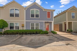 Building Photo - 2623 Woodridge Cove Dr
