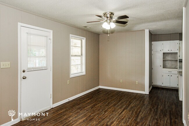 Foto del edificio - 1011 Hillwood Dr SW