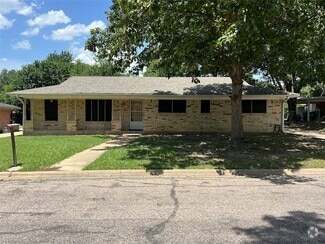 Building Photo - 513 Stewart Ln
