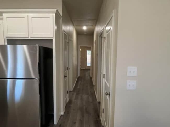 Building Photo - New 2-Bed, 2-Bath Duplex in Chickasha – Move-In Ready!