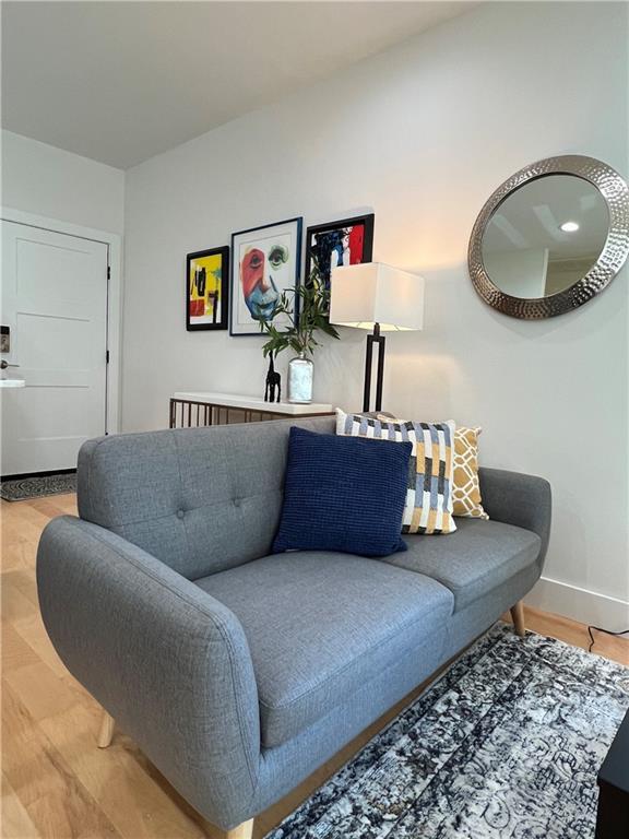 Foto del edificio - 804 N Main St