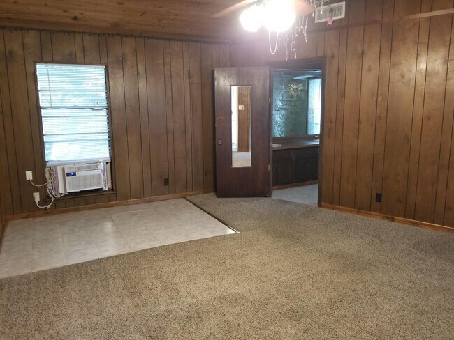 Foto del edificio - 9510 Powhatan Dr