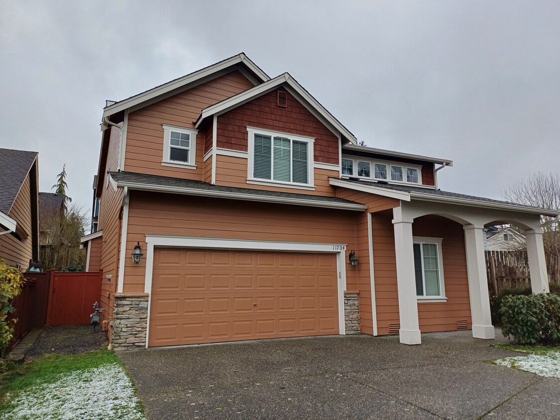 Primary Photo - 11704 1st Pl SE