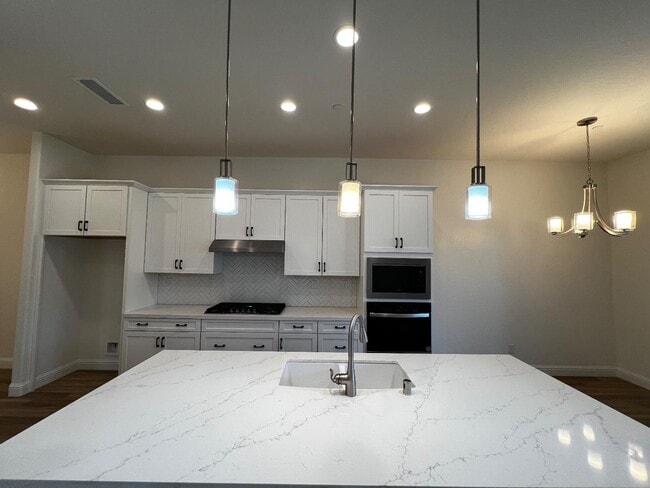 Foto del edificio - 3072 19th Ave