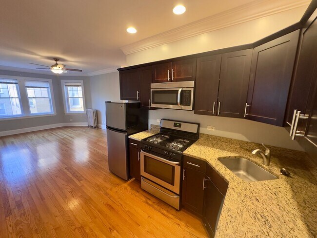 Foto del edificio - 4412 N Rockwell St