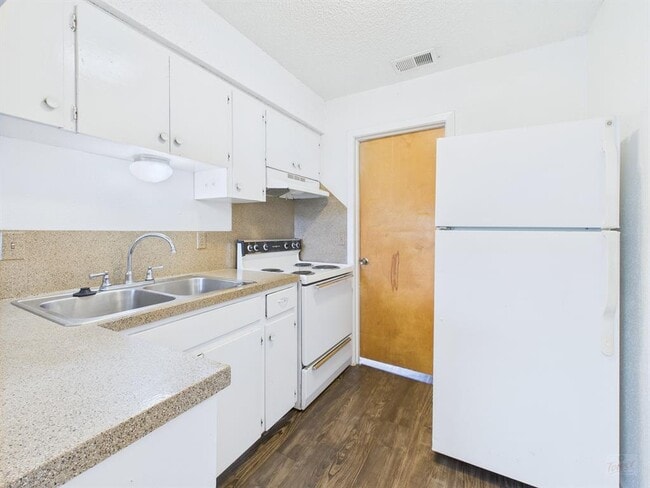 Building Photo - 2808 Whitis Ave