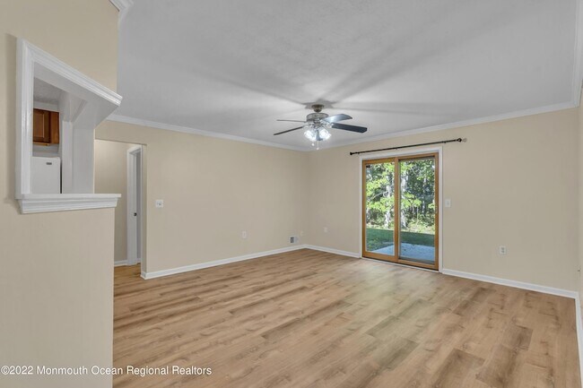 Foto del edificio - 134 Whispering Oaks Way
