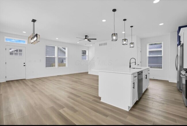 Foto del edificio - 903 Miller Ave