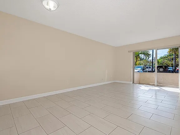 Building Photo - 7765 SW 86th St